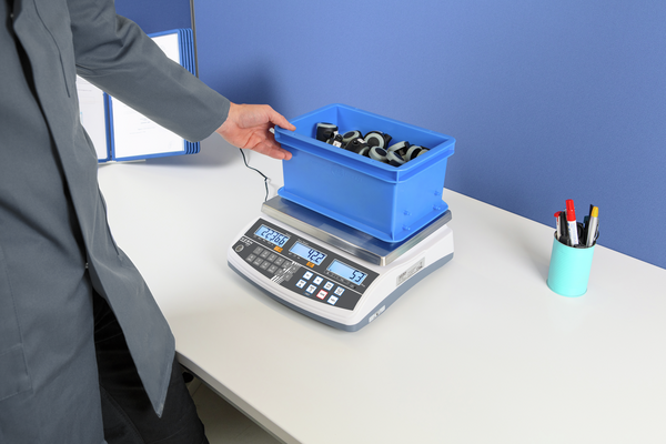 Balanza Cuentapiezas - Rango 3000g Resolución 0,01g - Plato 300×225mm